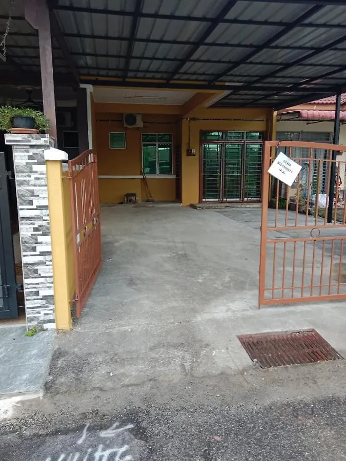 Holiday home Ajila Inn Sepang
